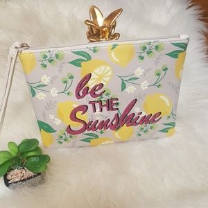 Chateau Sunshine Pouch Wristlet